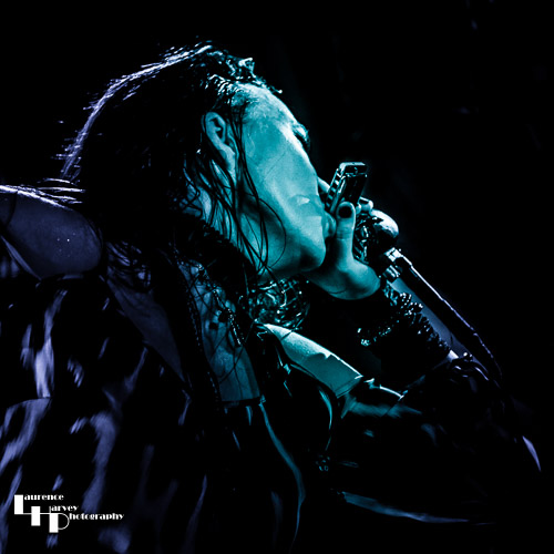 Stacie Collins on vocals & harmonica