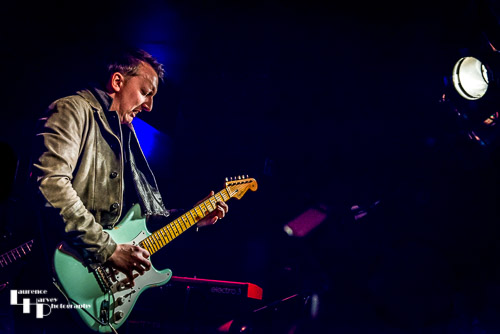 Ash Wilson on vocals & guitar