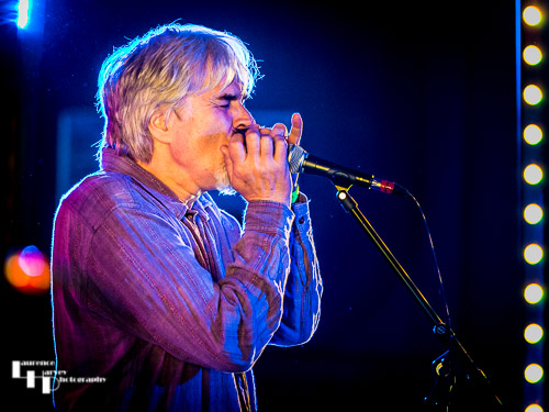 The Barnstormers: Stuart 'Son' Maxwell on vocals & harp