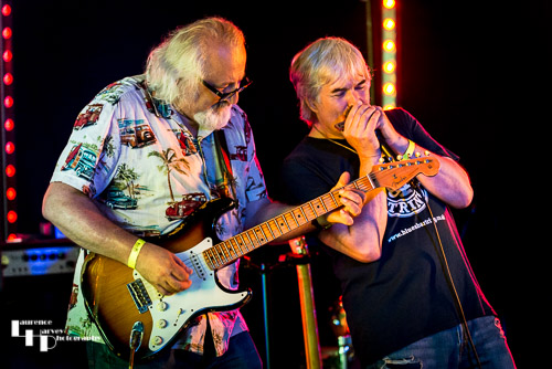 The Barnstormers: Stuart 'Son' Maxwell on vocals & harmonica, Barney Nikolic on guitar