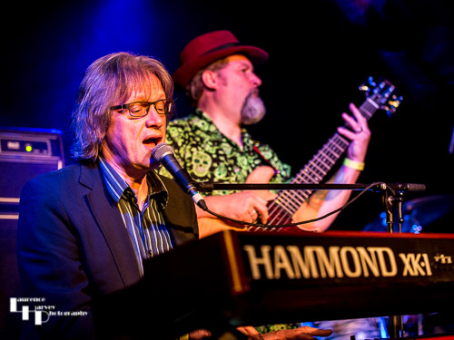 Catfish: Paul Long on keyboards & vocals