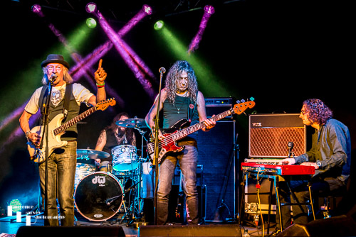 Del Bromham Blues Devils on stage at the Bucks Blues Fest