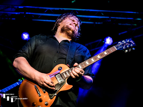 Catfish: Matt Long on guitar & vocals