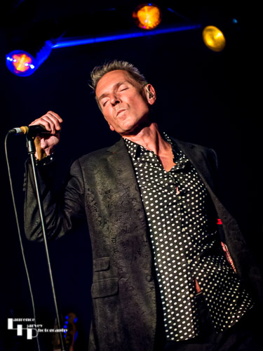 Dr Feelgood: Robert Kane on vocals