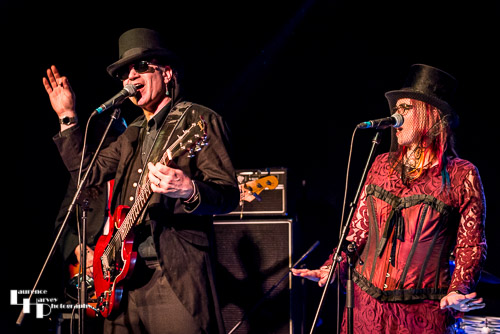 Hitman Blues Band: Russell 'Hitman' Alexander on vocals & guitar, Joanne Alexander on backing vocals