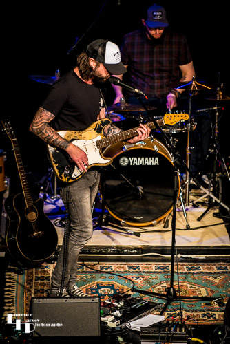 Luke Williams on guitar & vocals
