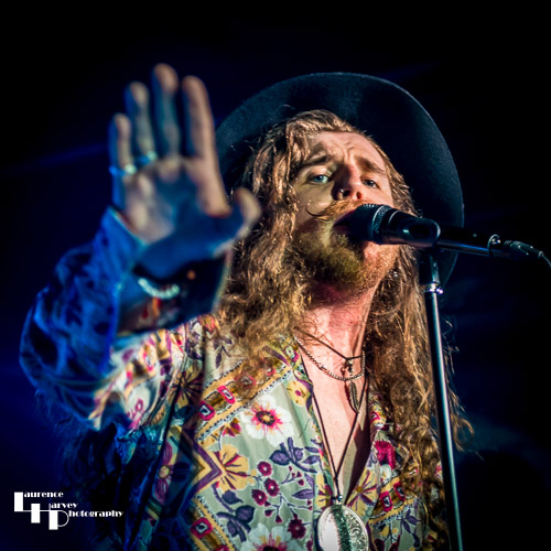Stevie Westwood on vocals
