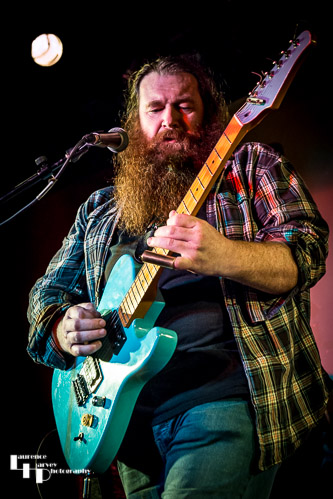 Christy O'Hanlon on vocals & guitar