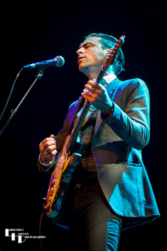 Dan Patlansky on vocals & guitar