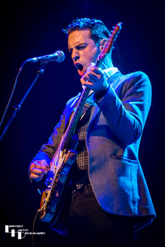 Dan Patlansky on vocals & guitar