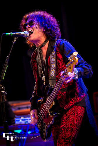 Glenn Hughes on vocals & bass
