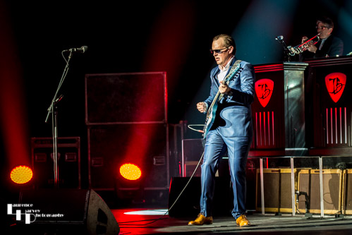 Joe Bonamassa on guitar & vocals