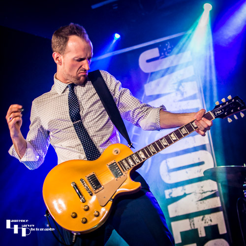 JW Jones on vocals & guitar