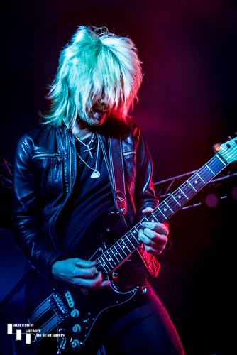 Kenny Wayne Shepherd on guitar