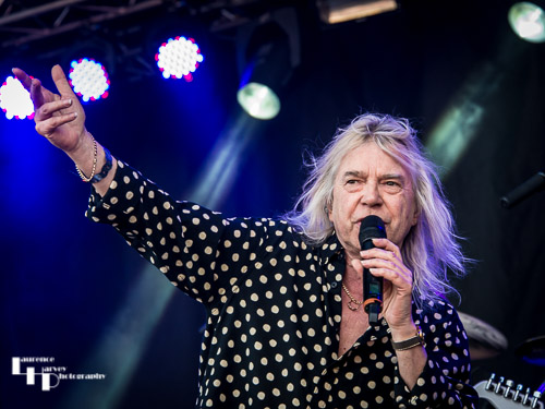 Magnum: Bob Catley on vocals
