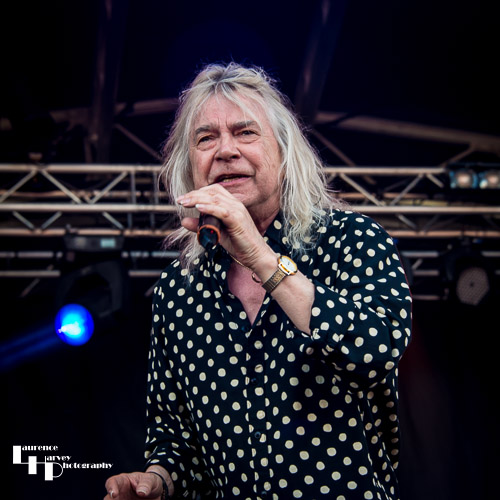 Magnum: Bob Catley on vocals