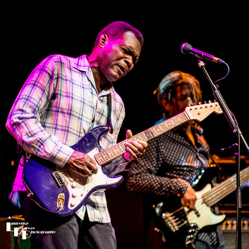 Robert Cray on vocals & guitar