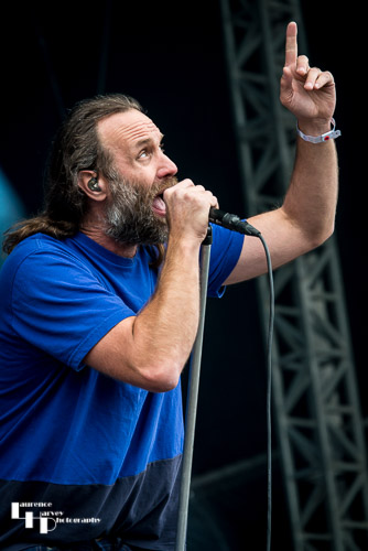 Reef: Gary Stringer on vocals