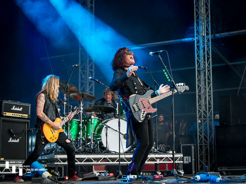 Glenn Hughes & band on stage at Ramblin' Man Fair