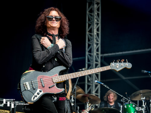 Glenn Hughes on vocals & bass