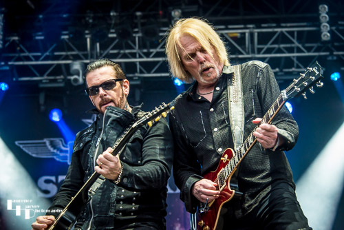 Black Star Riders on stage at Ramblin' Man Fair