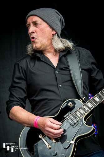 The Nile Deltas: Nige Thompson on guitar