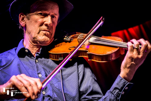 Charlie Hart on fiddle