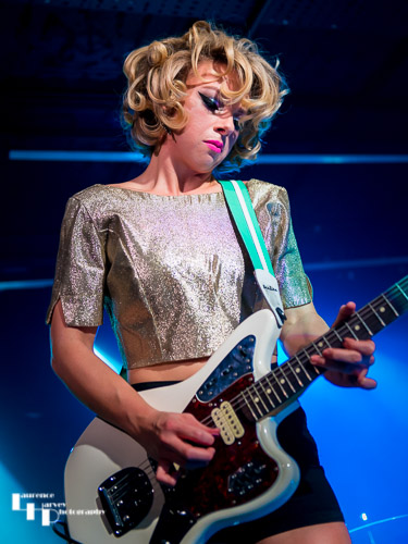 Samantha Fish on vocals & guitar