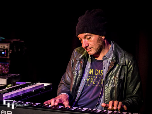 Anders Olinder on keys