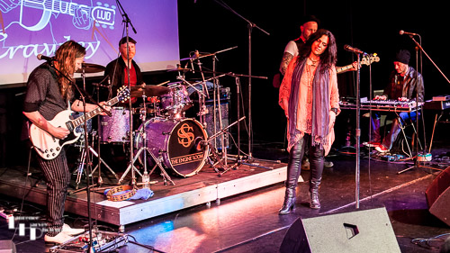 Sari Schorr & The Engine Room on stage at The Hawth Studio