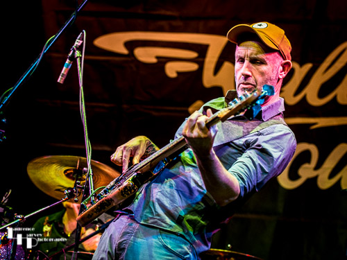 Kevin Jeffries on bass