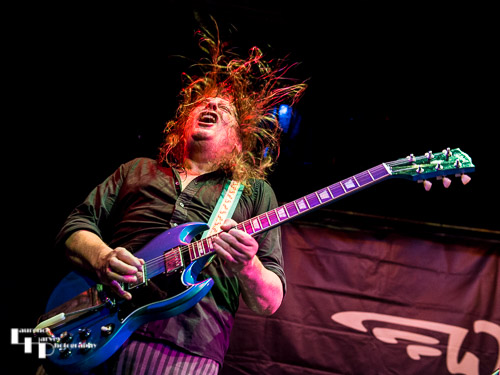 Innes Sibun on guitar