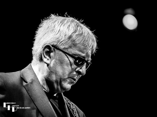 Bob Moore on guitar