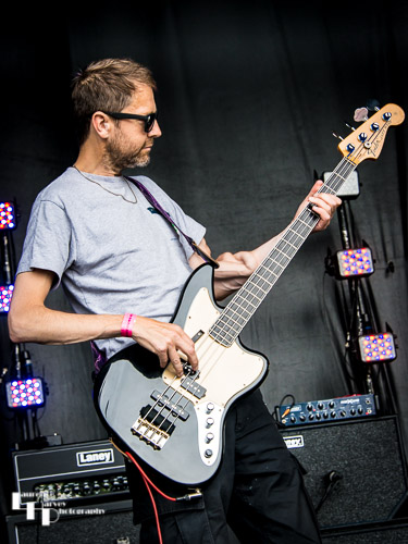 Xander & The Peace Pirates: Joel Goldberg on bass