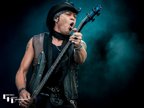 Y&T: Aaron Leigh on bass