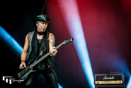 Y&T: Aaron Leigh on bass