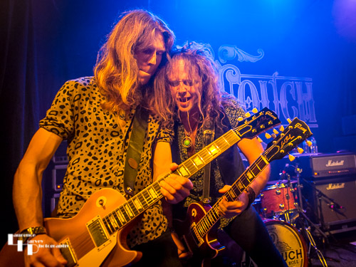 Rob Glendinning & Daniel 'Seeks' Seekings on guitar