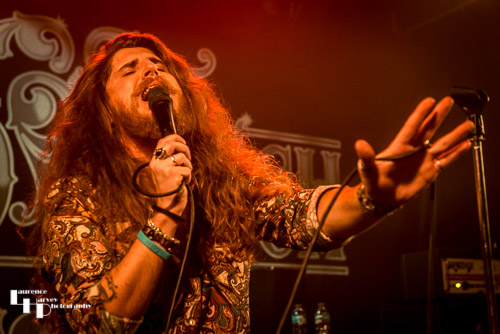 Stevie Westwood on vocals