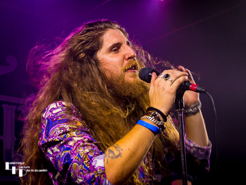 Stevie Westwood on vocals