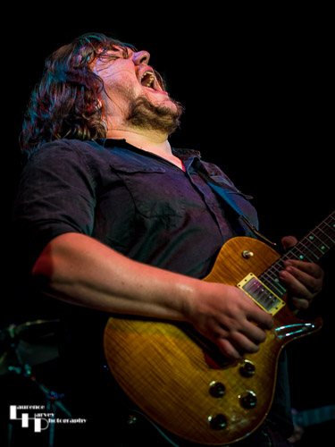 Matt Long on guitar & vocals
