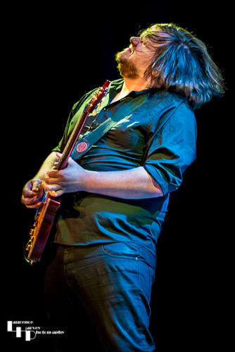Matt Long on guitar & vocals
