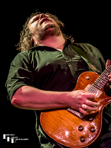 Matt Long on guitar & vocals