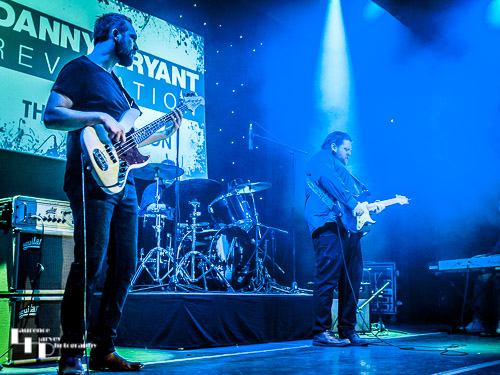 Danny Bryant on guitar & vocals, Alex Phillips on bass