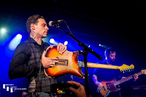 Dan Patlansky on vocals & guitar