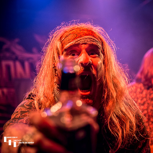 Simon Golaz on rhythm guitar