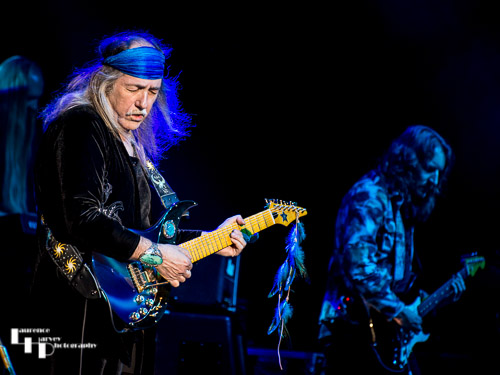 Uli Jon Roth on guitar, Nicklas Turmann on guitar & vocals.
