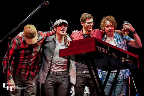 Greg Coulson & his band on stage take their final bows