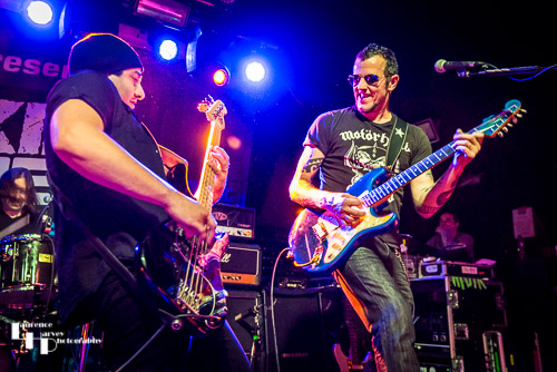 Gary Hoey on vocals & guitar, AJ Pappas on bass