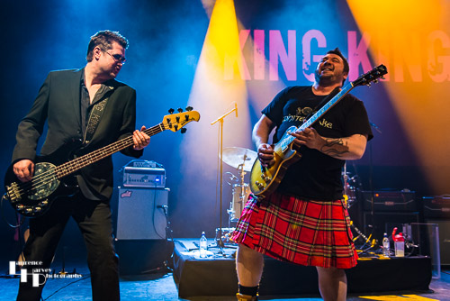 Alan Nimmo on guitar & vocals, Lindsay Coulson on bass
