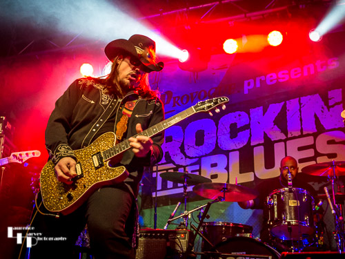 Lance Lopez on vocals & guitar